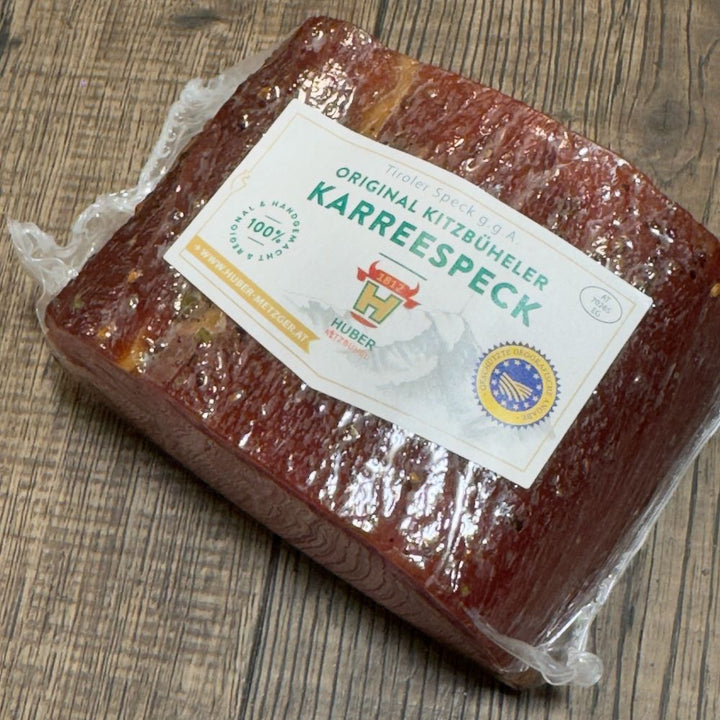 Ausgepackte Schnaps Geschenkbox mit Fritz Felix Mini Schüttelbrot Original 125g Prinz Zirberla Likör