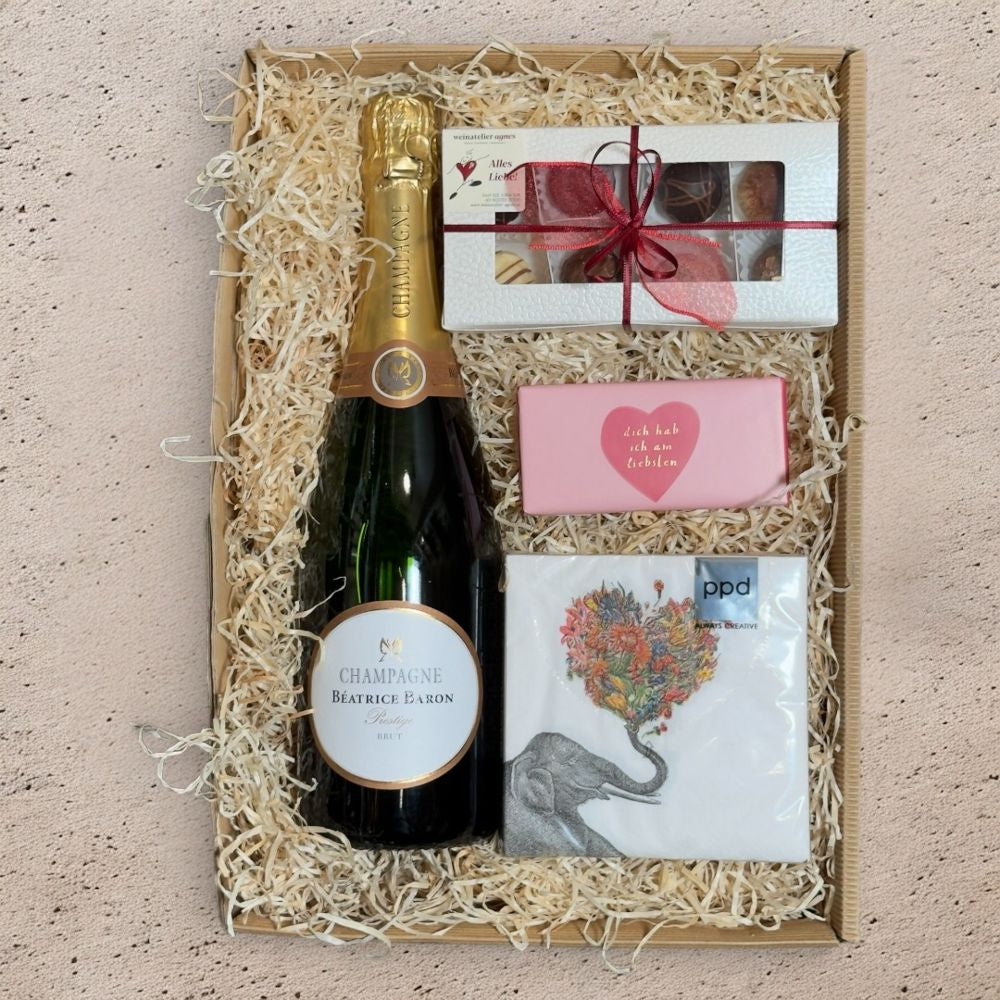 Champagner Geschenkbox mit Baron Albert Prestige Pralinen Happy Elephant Servietten und Schoko dich